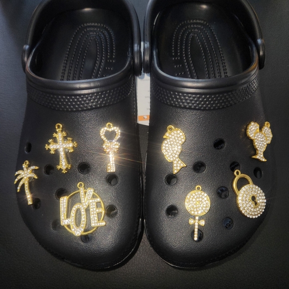 4 piece gold rhinestone croc charms - Picture 2 of 6